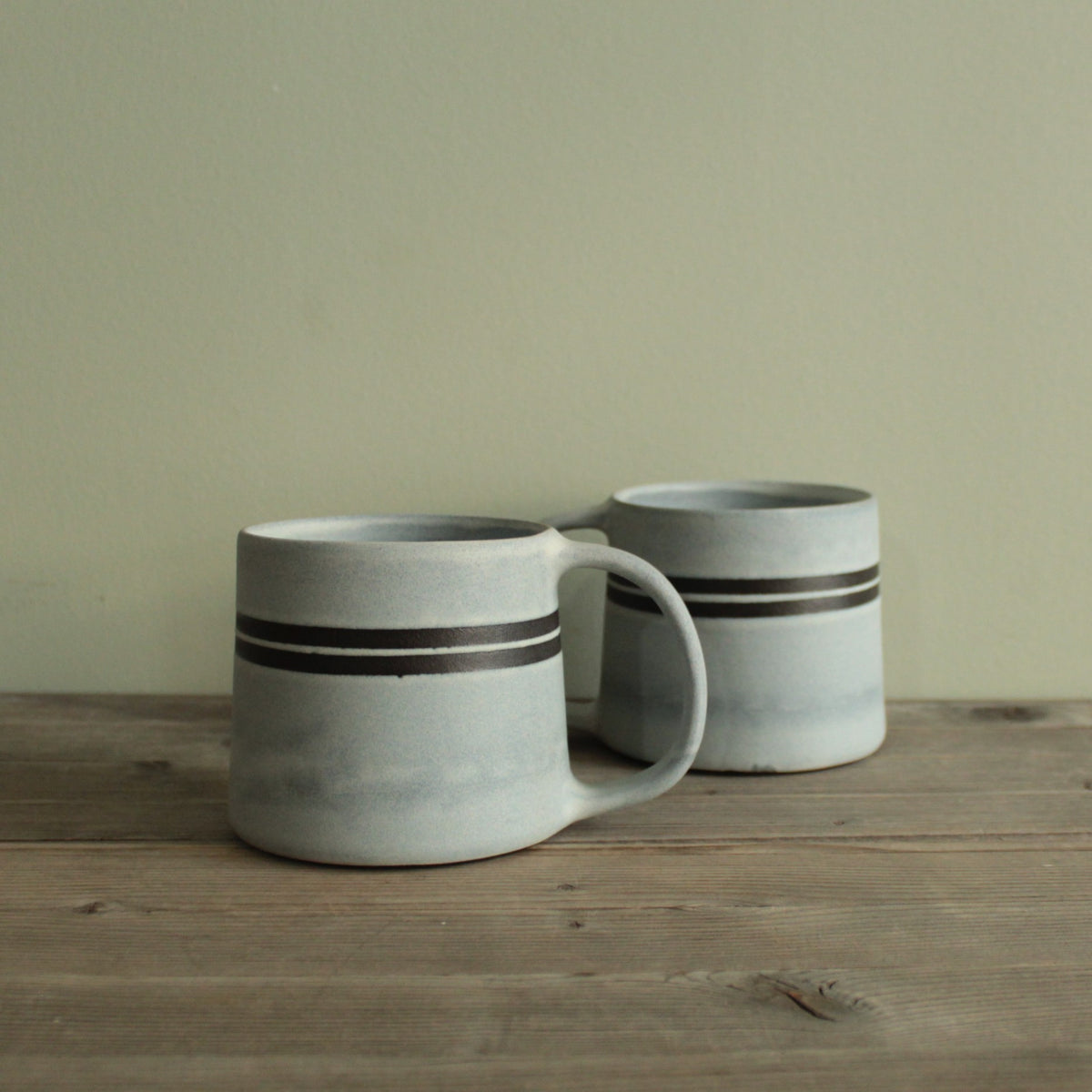 300ml Textured double lined ice white mug