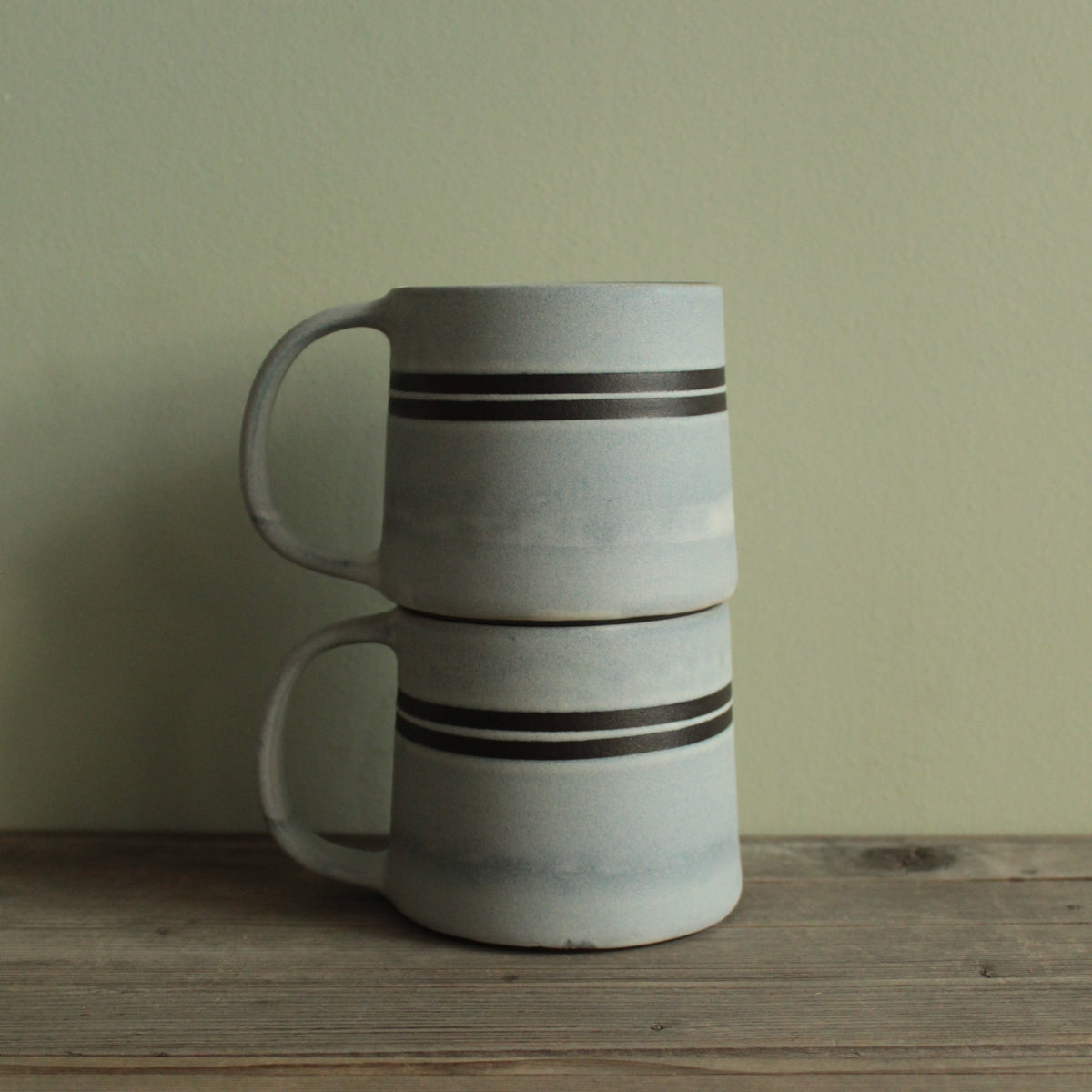 300ml Textured double lined ice white mug