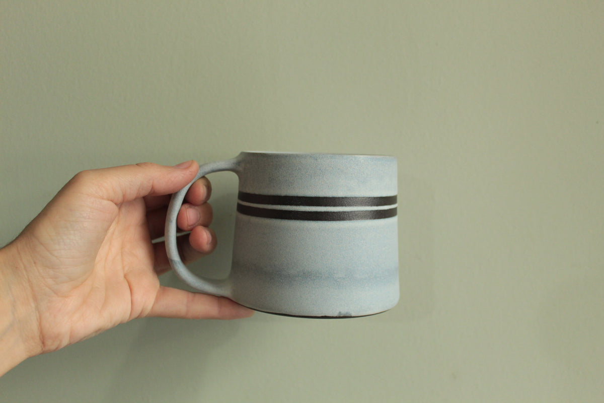 300ml Textured double lined ice white mug