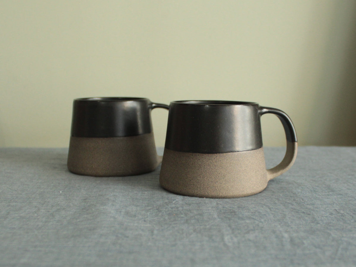 200ml Black on grey mug