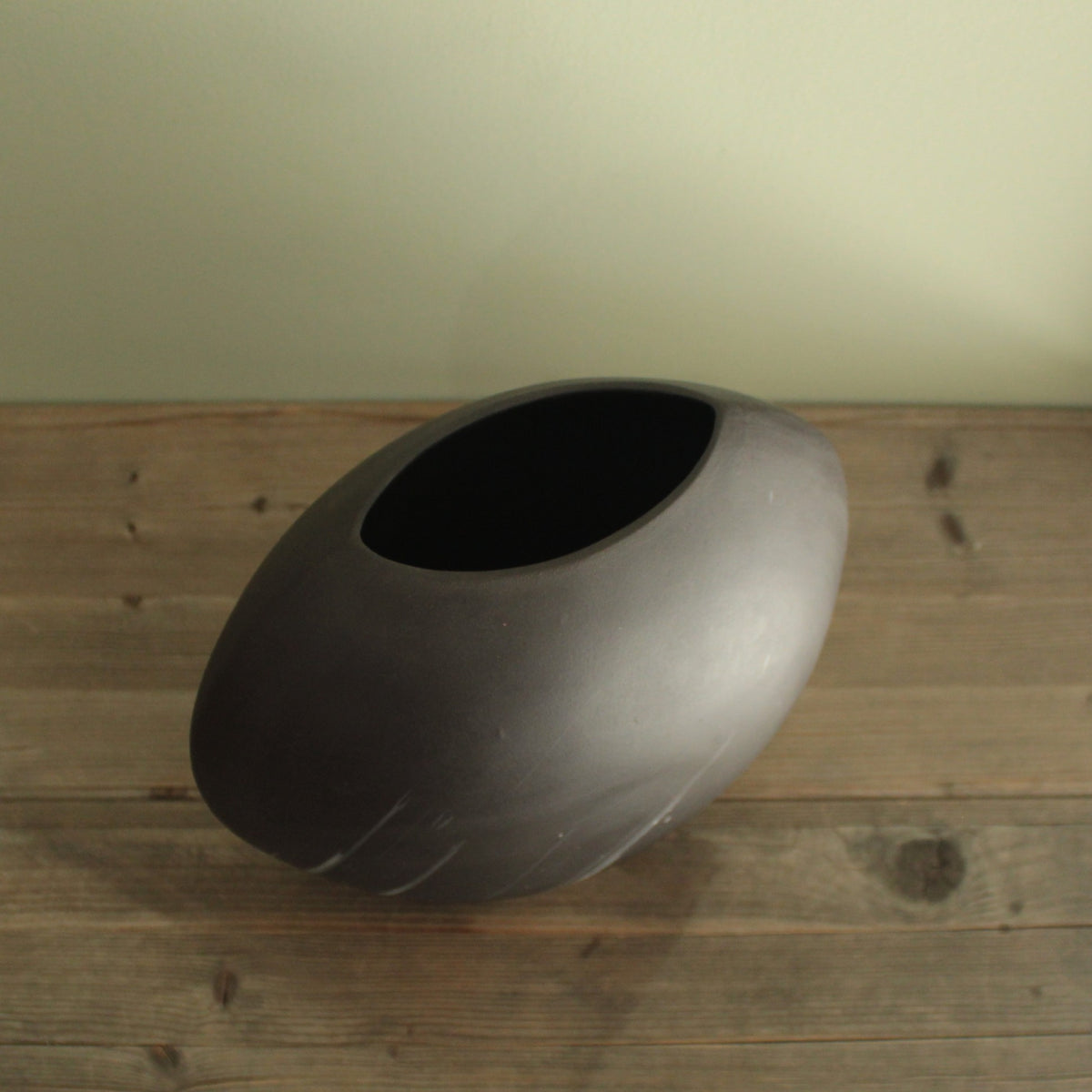 Comet rain vase