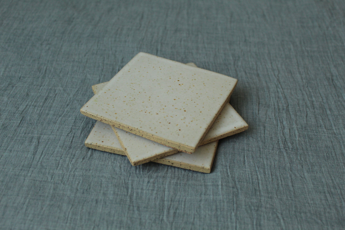 Coaster / Souver (speckled white)