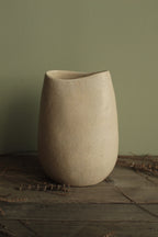 White vase 2