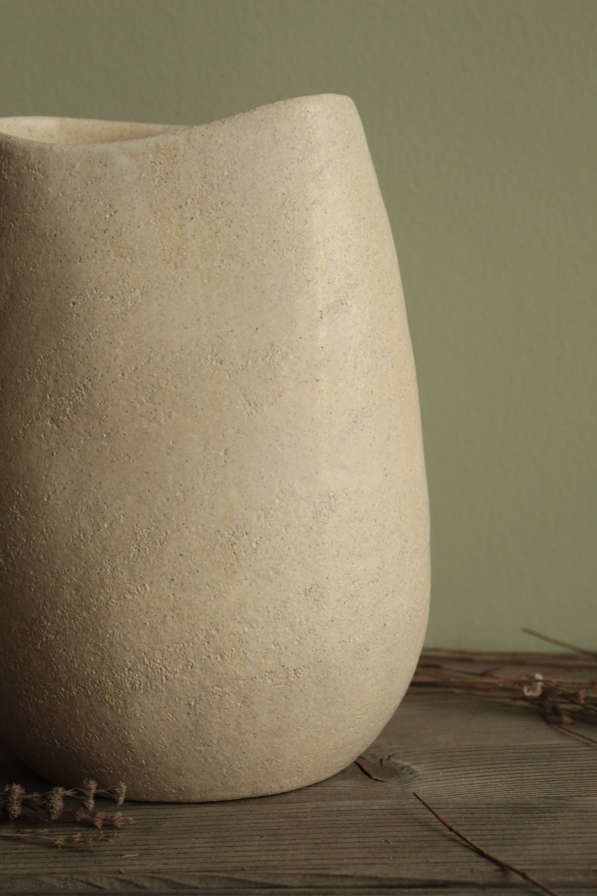 White vase 2