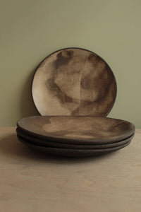 Wavy moon plate