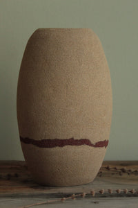 Red line vase
