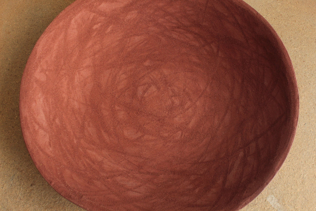 Red decorative platter / bowl