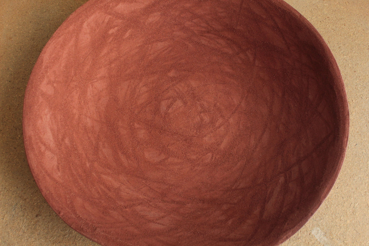 Red decorative platter / bowl