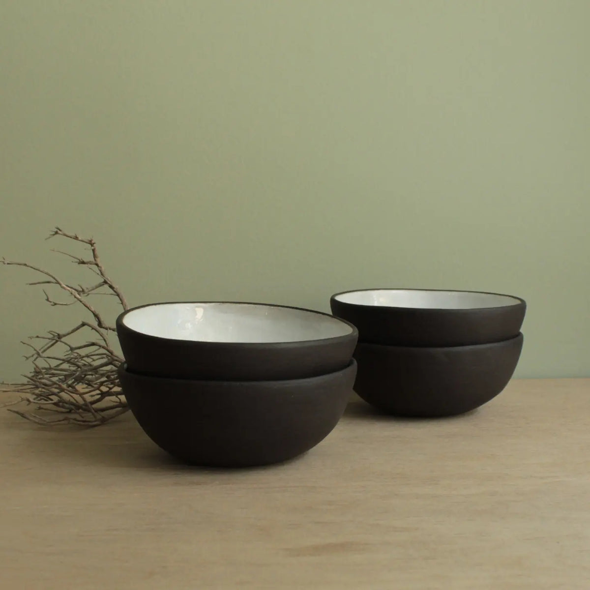Black and white bowl size 1