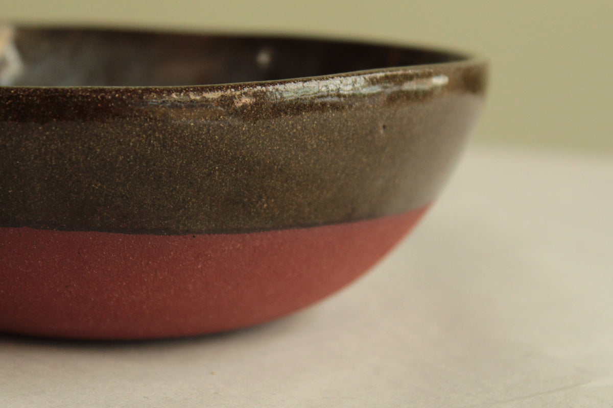Medium green-red bowl