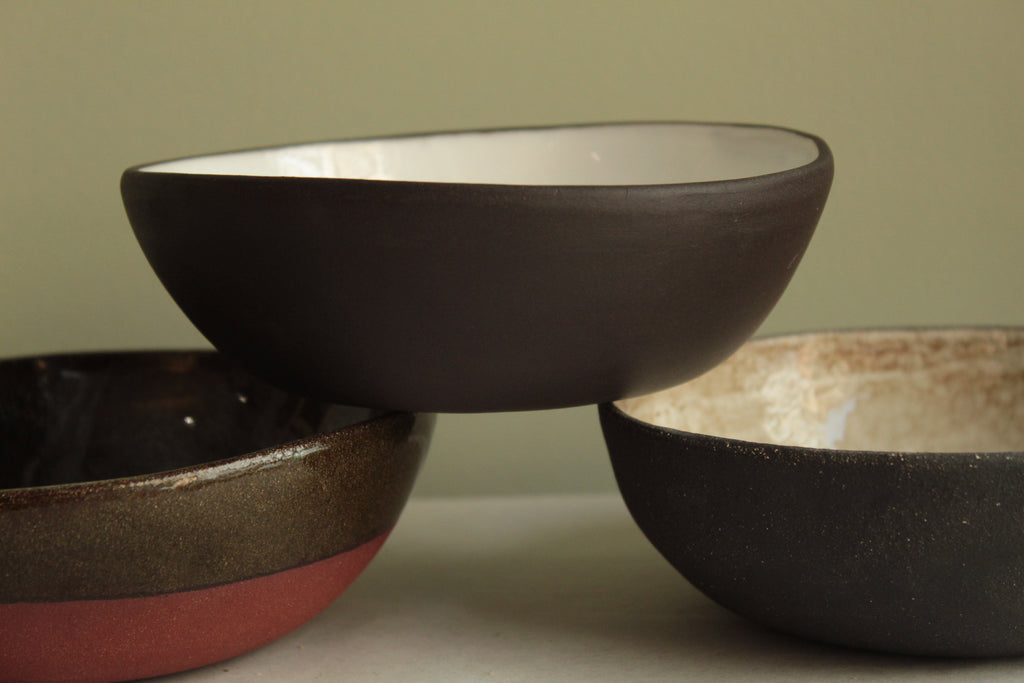 Medium green-red bowl