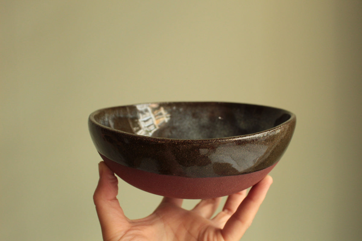Medium green-red bowl