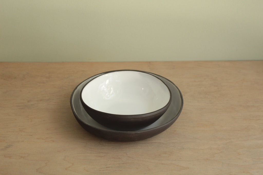 Black and white bowl size 2
