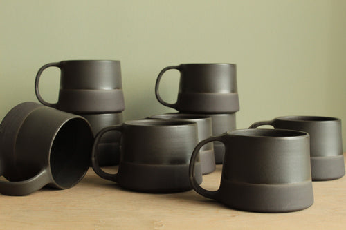 300/400ml Black on black mug