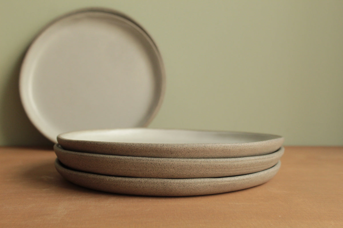 White/Grey plate