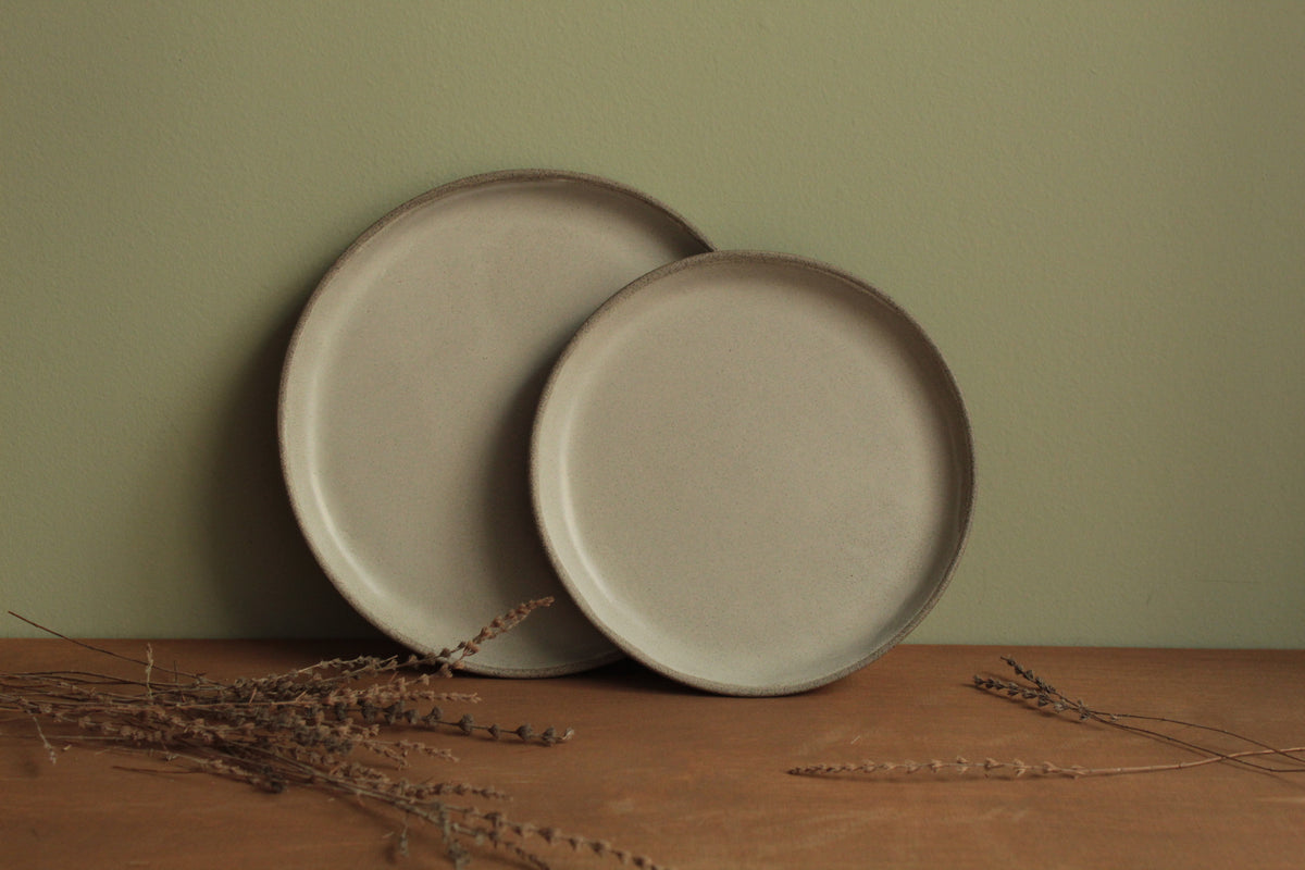 White/Grey plate