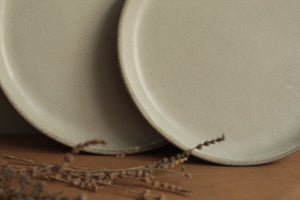 White/Grey plate