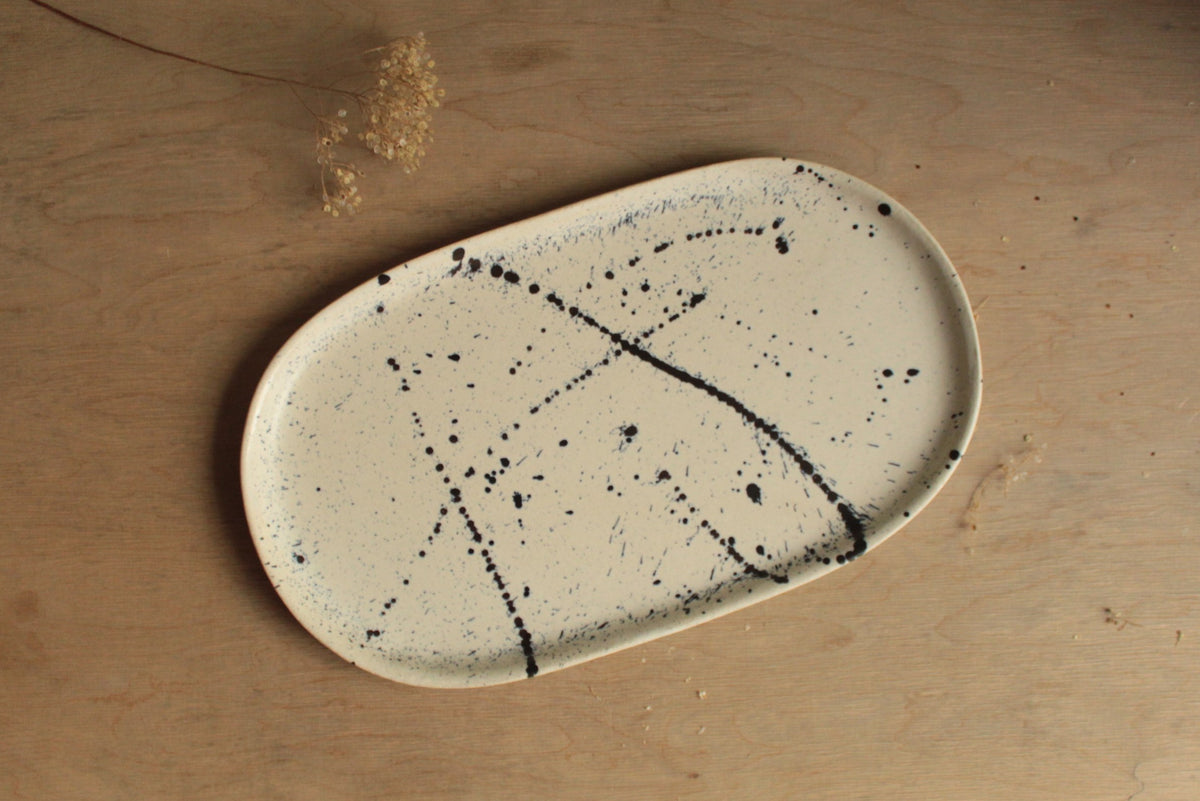 Oval platter with splashes