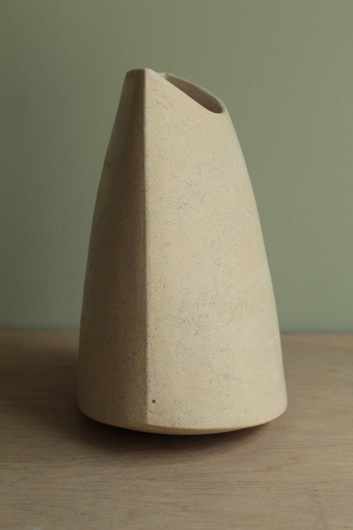 White vase 1