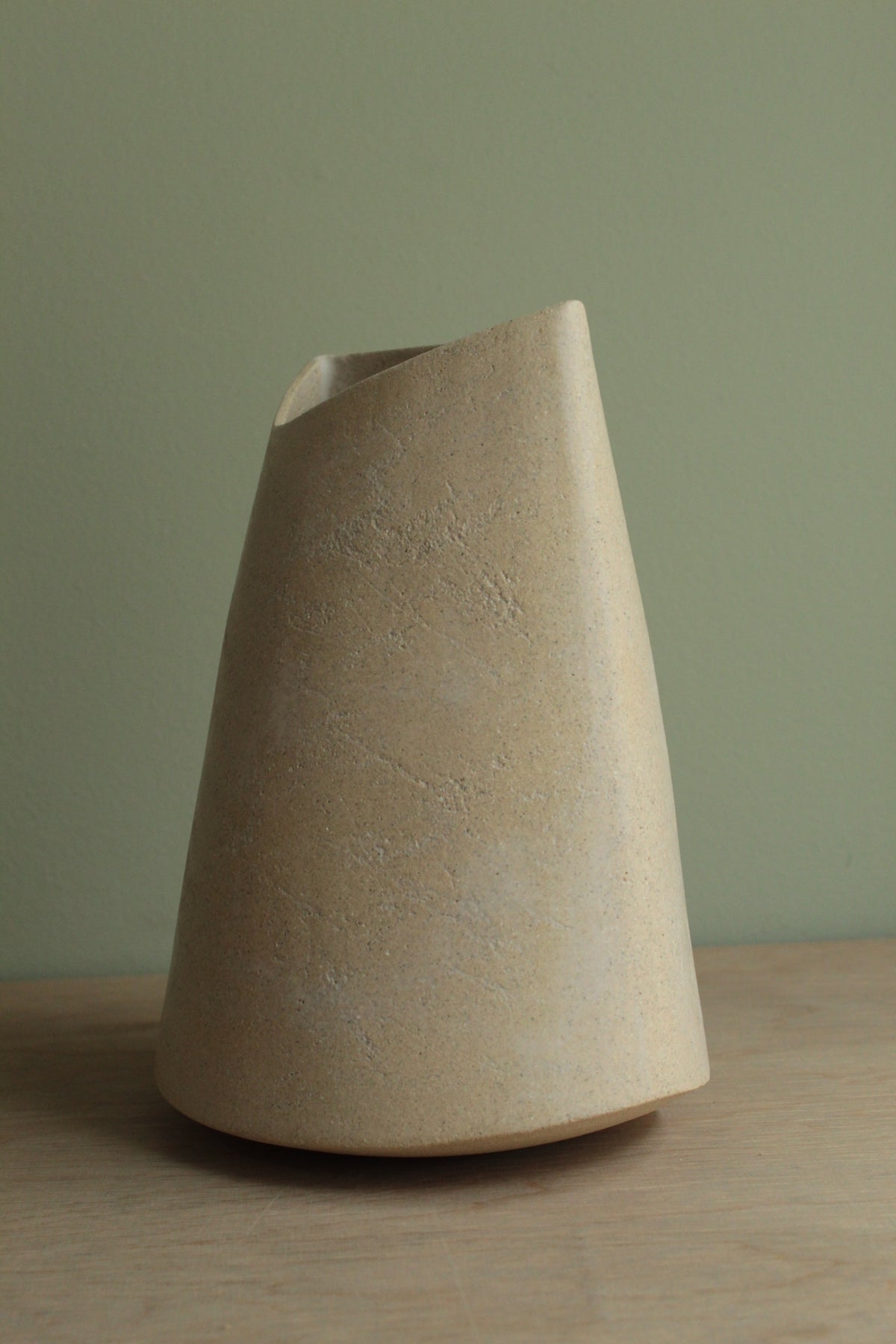 White vase 1
