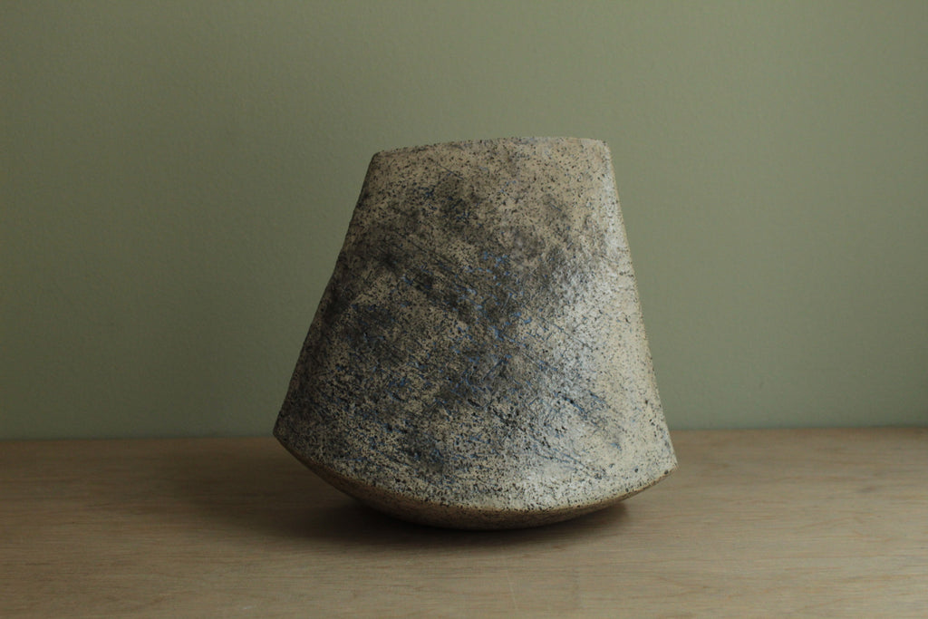 Vase in black and blue